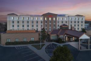 una representación de un edificio de hotel con aparcamiento en Hilton Garden Inn Denver Highlands Ranch, en Highlands Ranch