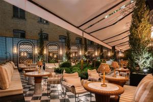 Hotel SAX Paris, LXR Hotels & Resorts餐厅或其他用餐的地方