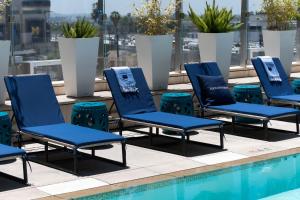 A piscina localizada em Hotel Indigo - Los Angeles Downtown by IHG ou nos arredores