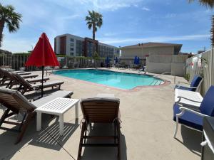 Bazén v ubytování Motel 6 Las Vegas, NV - Strip nebo v jeho okolí
