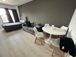 Et opholdsområde på MOVISTAR ARENA PREMIUM Thames 56 3 piso 313 Cochera y Seguridad