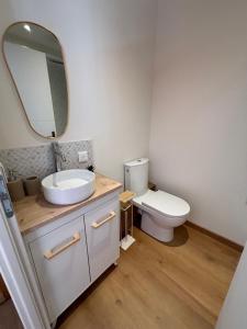 Koupelna v ubytování Studio lumineux à Portel des corbières