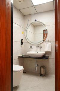 Mynd úr myndasafni af Hotel Bhagyalaxmi Luxury Inn í Ahmedabad