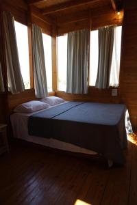 Northern Lake Lodgeにあるベッド
