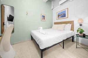 Postel nebo postele na pokoji v ubytování Room 9 Sleek & Serene Stay in San Juan