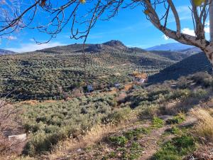 a view of the mountains from the trail at Calle lerida Apartamento céntrico in Jaén