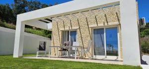 En balkon eller terrasse på Arillas Peacefull Bungalows