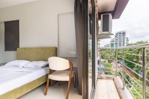 Balkón nebo terasa v ubytování Treat Homes Service Apartment in BKC Sindhuratna 503