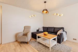 Posezení v ubytování Kuuse 4 Apartment with 2 bedrooms