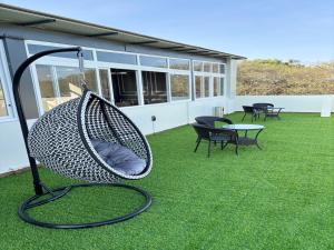 Galería fotográfica de Housr 36 Studio Rooms Bangalore Near Leela Palace en Bangalore