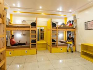 Palanda nebo palandy na pokoji v ubytování The Hosteller Kufri, Shimla + 31 fotografií