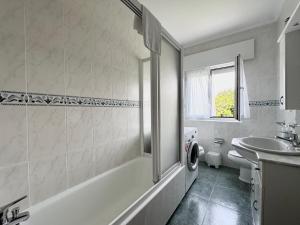 A bathroom at Villa Cancillo - 6802