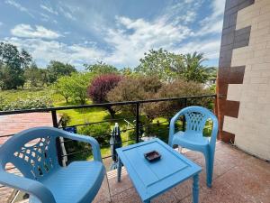 A balcony or terrace at Villa Cancillo - 6802