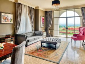 Posezení v ubytování Mövenpick Resort Khao Yai