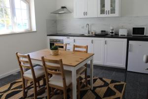 Η κουζίνα ή μικρή κουζίνα στο Casa do Marco