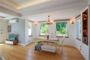 A seating area at Villa Atlas