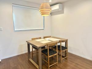 Ảnh trong thư viện ảnh của 新开业 四季别馆 天下茶屋 机场直达 温馨独栋别墅 三室二厅 二卫一浴 ở Osaka