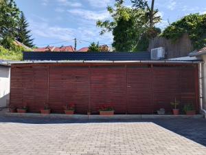 Budova, v ktorej sa apartmán nachádza