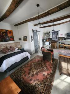 Køkken eller tekøkken på Little Artist Cottage