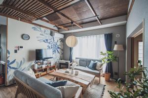 Posezení v ubytování AKIYATO DATE DREAM DATE home