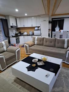 Kuchyň nebo kuchyňský kout v ubytování Rakovica Resort