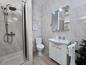 Ein Badezimmer in der Unterkunft Apartment Villa Bralo