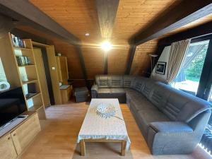 Χώρος καθιστικού στο Ferienhaus Winnetou 114