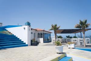 Bazén v ubytování The View Hotel CV nebo v jeho okolí