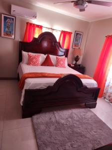 Кровать или кровати в номере Casa De Ocio Your Vacation Haven