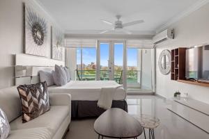 Gallery image of Sunrise View Studio | Balcony & Pool Access in San Juan