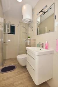 Ένα μπάνιο στο Anka Apartments