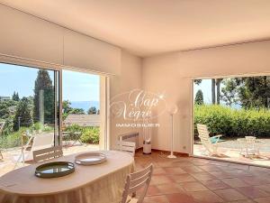 Fotografie z fotogalerie ubytování maison 8 personnes vue mer a 150 m de la plage du rayol v destinaci Le Rayol-Canadel-sur-Mer