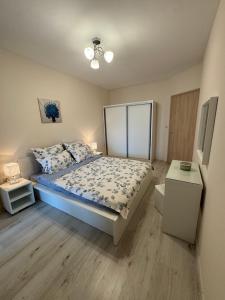 En eller flere senge i et værelse på South Bay Beach + 10 billeder