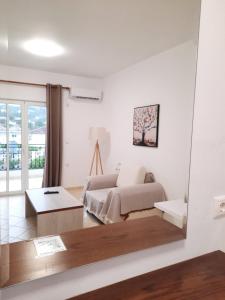 Amarildo Hotel的休息区