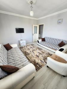 A seating area at VATAN SUİT