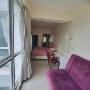 Χώρος καθιστικού στο Two Bedrooms Flat Rent in Depok +6 φωτογραφίες