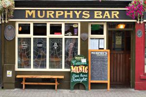 Certifikát, hodnocení, plakát nebo jiný dokument vystavený v ubytování Murphys of Killarney