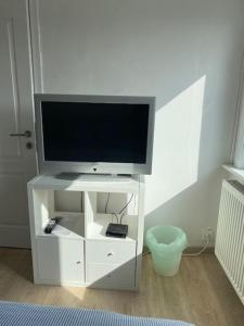 TV a/nebo společenská místnost v ubytování Logies Villa Maxim