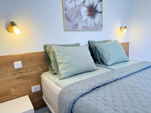 Ένα ή περισσότερα κρεβάτια σε δωμάτιο στο Las Olas Canarias +17 φωτογραφίες