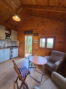 Kuchyň nebo kuchyňský kout v ubytování Nuevo Ecolodge Cabañeros