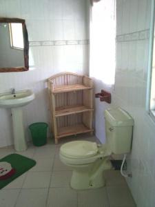 ห้องน้ำของ Oasis Eco Camp