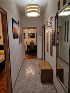 Ein Sitzbereich in der Unterkunft Apartment Sanja