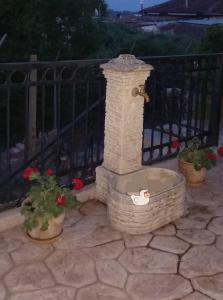Balkón nebo terasa v ubytování Olympos Philoxenia, μεταξύ βουνού και θάλασσας