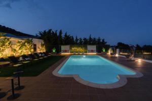 The swimming pool at or close to Villa Views Can Funtasa II