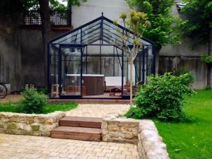 Zahrada ubytování Maison Colladon + 10 fotografií