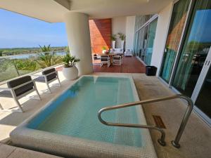 Μπαλκόνι ή βεράντα στο Grand Luxxe 3BR Spa or 2BR Loft, Nuevo Vallarta