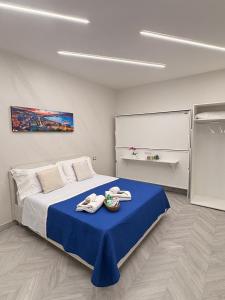 Postel nebo postele na pokoji v ubytování Max Fox Suite