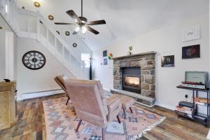 Long PondにあるThe Modern Escape - Hottub 3min To Pool & Lakeのギャラリーの写真