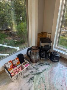 Gallery image of Hot Tub + Prime Location Chalet in Pocono Summit +20 photos