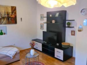 Fotografie z fotogalerie ubytování Shadow of Nehaj - Two Bedroom Apartment with Mountin View v destinaci Senj